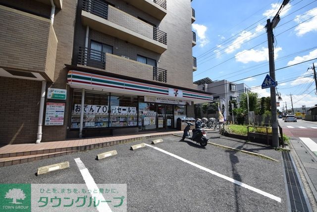 コンビニ　セブンイレブン日進駅西店（コンビニ）まで393m