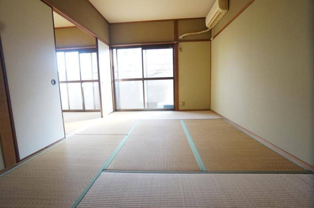 居室・リビング　リビング