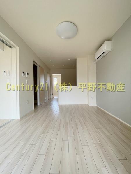 居室・リビング　同建設会社施工の別物件です。