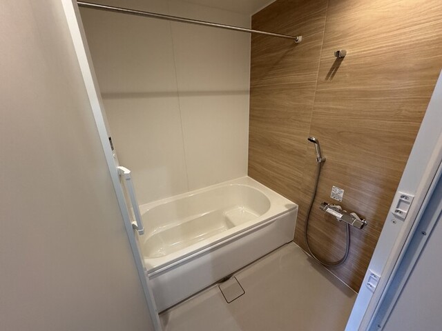 バス・シャワールーム　２０１　換気乾燥機付きバスルーム