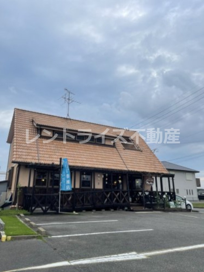 飲食店　カッフェ・ラ・クチーナ（飲食店）まで3076m