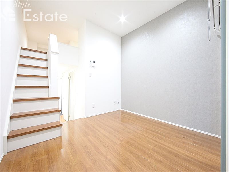 居室・リビング　内装