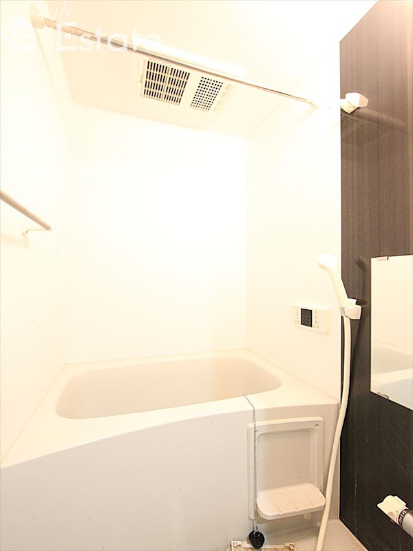 バス・シャワールーム　バスルーム