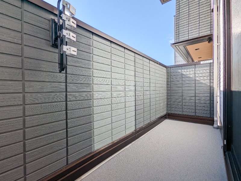 バルコニー　図面と現状に相違がある場合には現状を優先