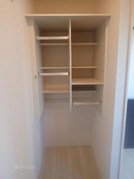 収納　ウォークインクローゼット