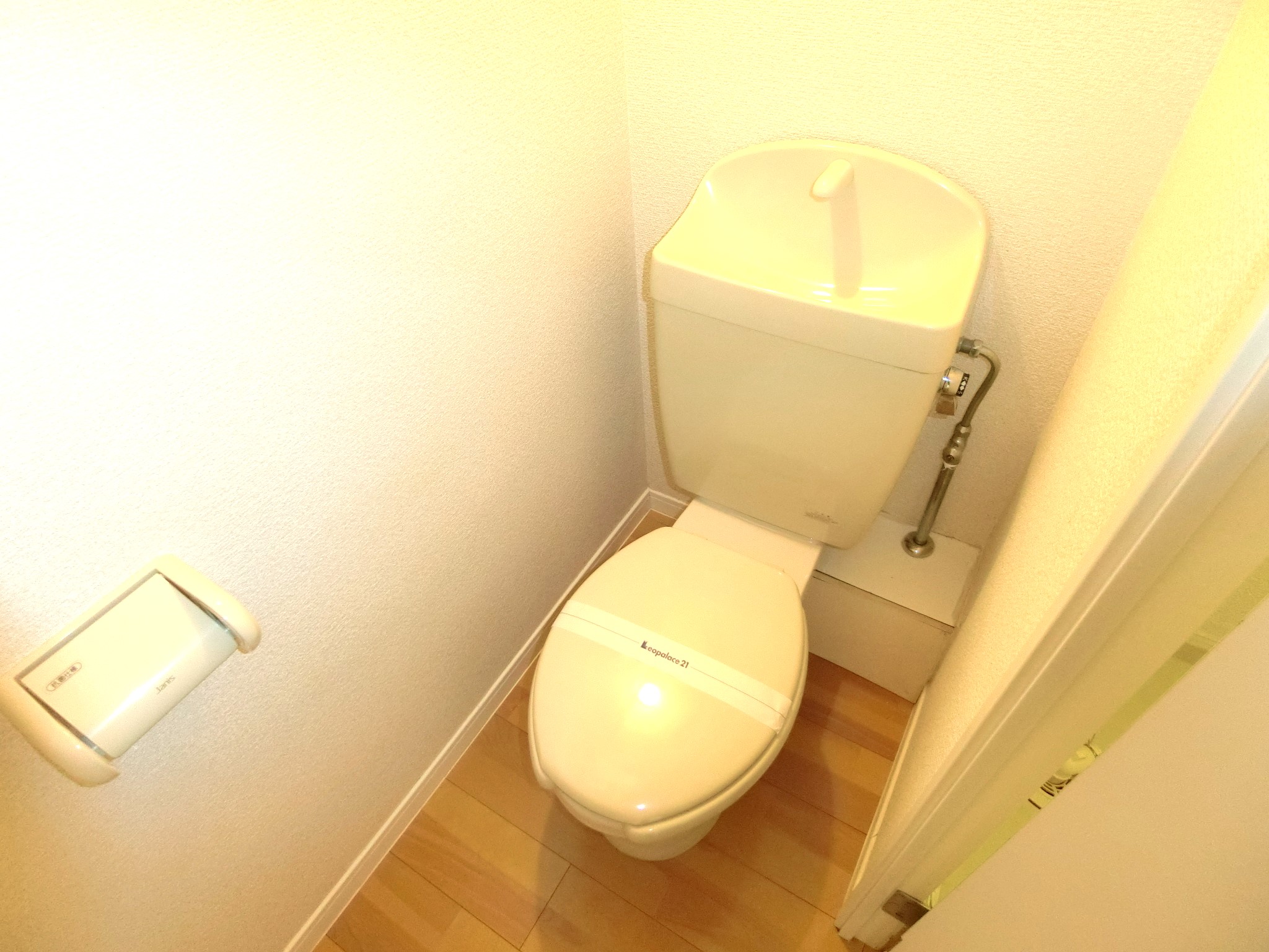 地下鉄四つ橋線 住之江公園駅 徒歩9分 2階建 築28年のトイレ写真