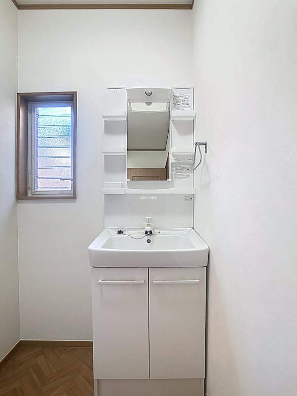 洗面設備　新品交換済み