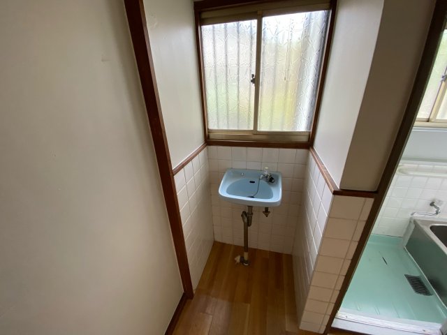 洗面設備　シンプルな洗面台♪