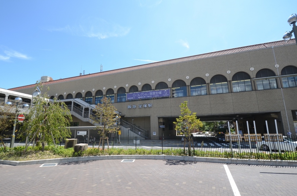 その他　Gコレクション宝塚阪急（その他）まで874m