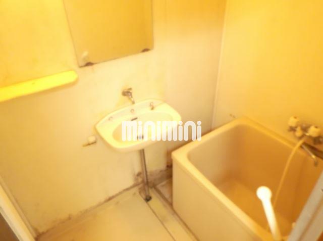 バス・シャワールーム　お風呂もトイレと別々