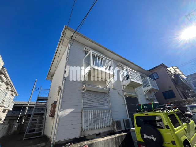 建物外観　ミニミニ東海大学駅前店のすぐ近くです