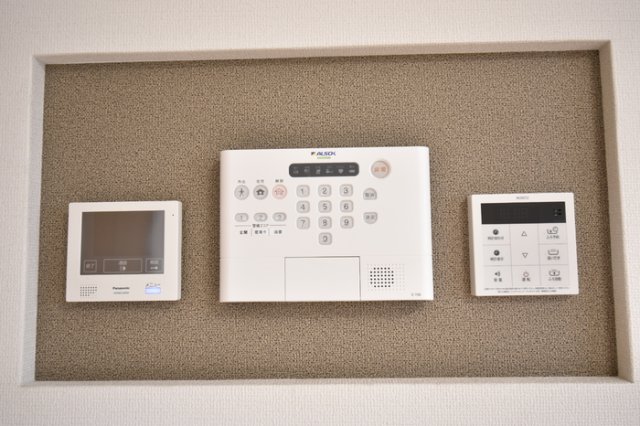 セキュリティ　モニタ付インターホンです。