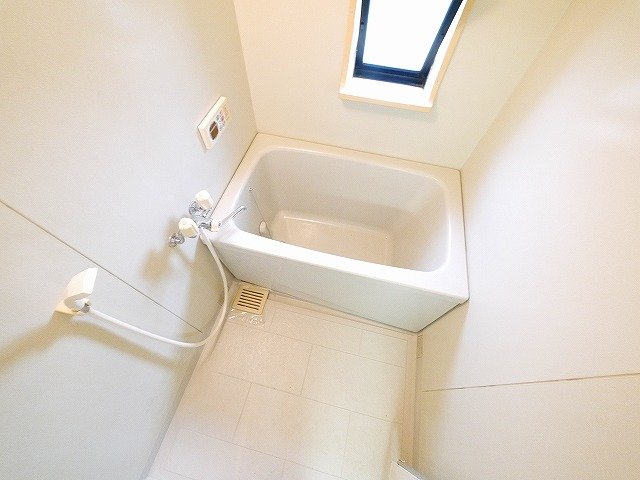 バス・シャワールーム　きれいなお風呂です