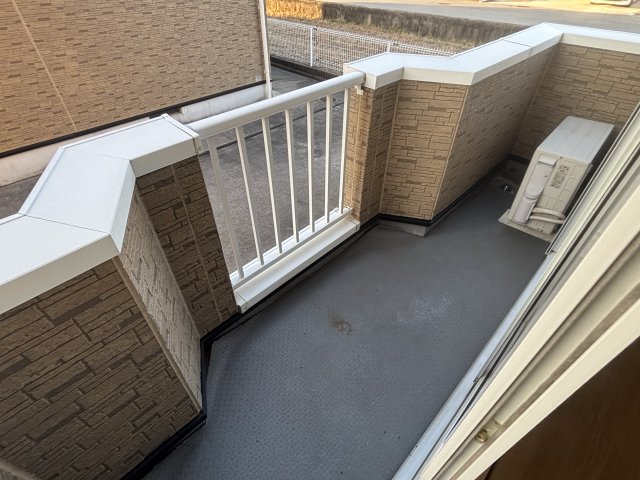 バルコニー　お洗濯にも便利なバルコニー付き