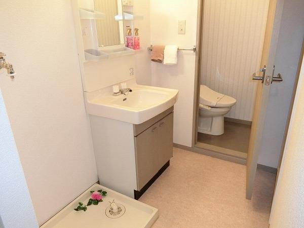 洗面設備　独立洗面台！