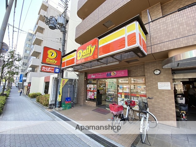 コンビニ　デイリーヤマザキ谷町九丁目店（コンビニ）まで284m