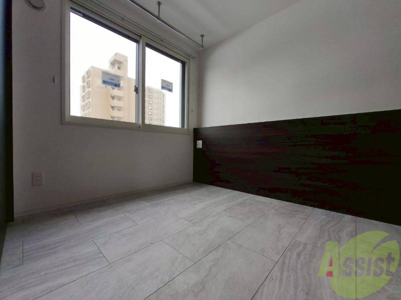 その他部屋・スペース　こちらのお部屋は光が差し込む、温かみのあるお部屋です。