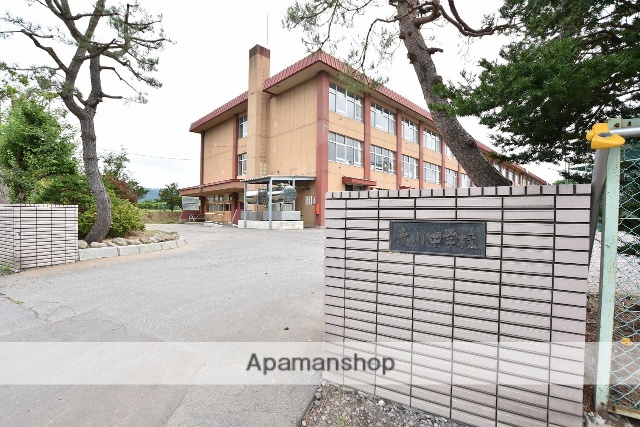 中学校　赤川中学校（中学校）まで355m