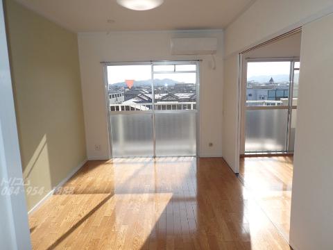 居室・リビング　リビング（イメージ）