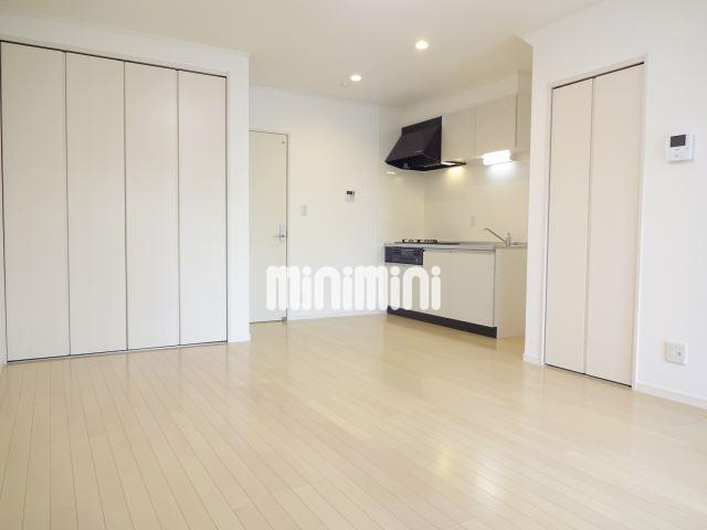 居室・リビング　明るい洋室