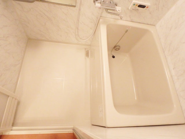 バス・シャワールーム　ゆったりバスルーム♪