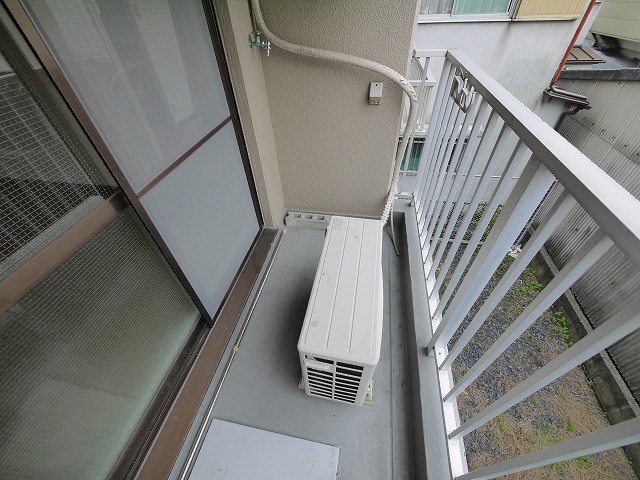 バルコニー　お洗濯にも便利なバルコニー付き