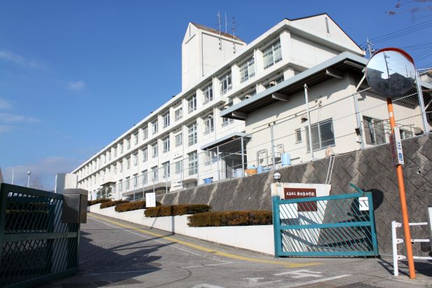 小学校　広島市立井口台小学校（小学校）まで567m