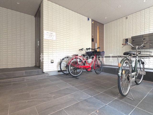 エントランス　毎日通るエントランスはこのようになっています