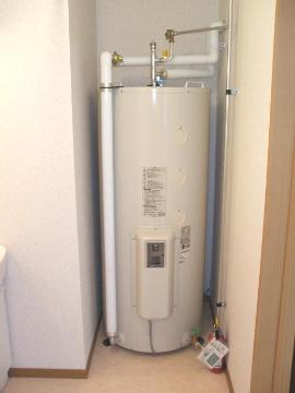 その他設備　電器温水器（イメージ）