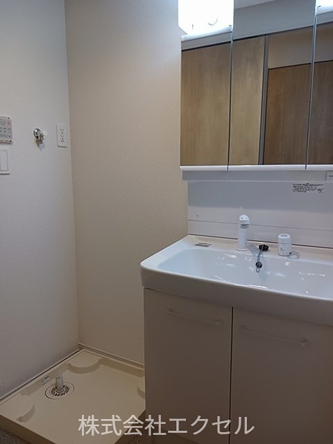 洗面設備　洗髪洗面台です。