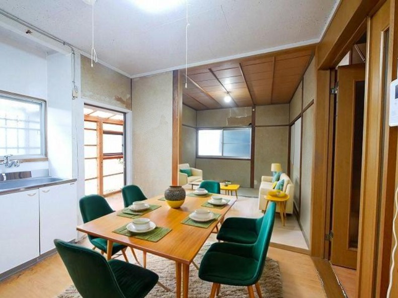 居室・リビング　CGで家具等を配置したもので家具等は含まれません