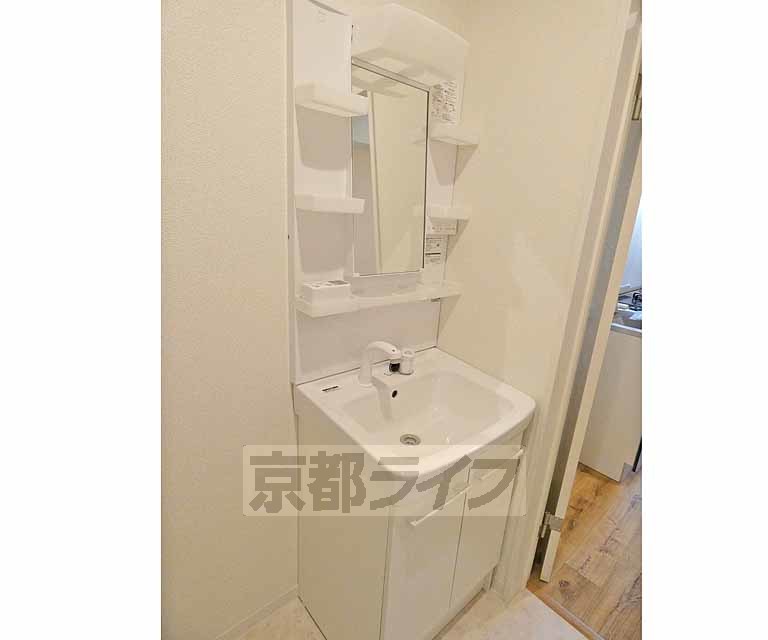 洗面設備　独立洗面台です！