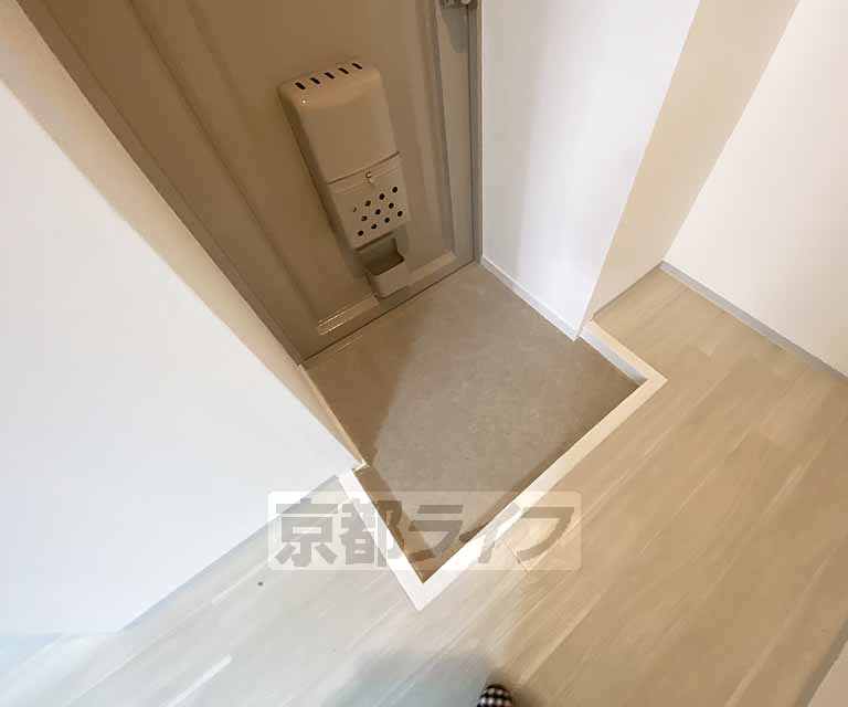 玄関　大きな段差がありません