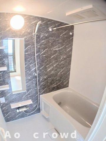 バス・シャワールーム　追い炊き機能・浴室乾燥機付き☆