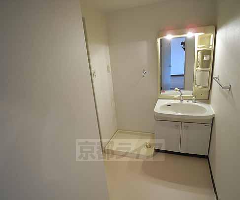 洗面設備　便利なシャンプードレッサー