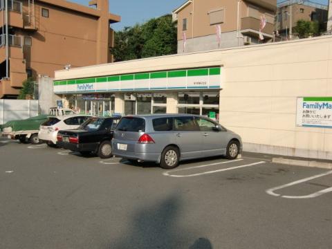 　ファミリーマート茨木南春日丘店（その他　134m）