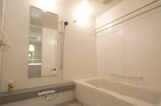 バス・シャワールーム　※別部屋の参考写真です。