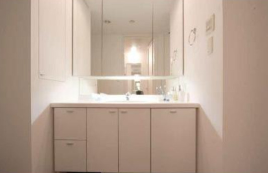 洗面設備　※別部屋の参考写真です。