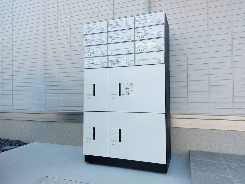 エントランス　宅配ボックス