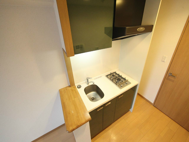 キッチン　システムキッチン（ガス2口コンロ付）カウンター付