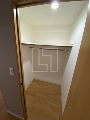 収納　アーデンタワー靭公園　ウォークインクローゼット