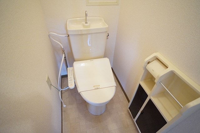 トイレ　レーベンハウス桶川店へ　048-787-5511