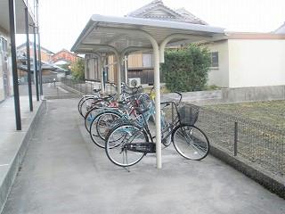 その他共有部分　屋根付駐輪場