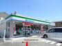 コンビニ　ファミリーマート（コンビニ）まで145m