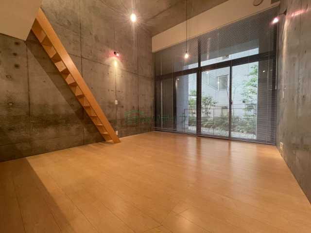 居室・リビング　別部屋参考写真です