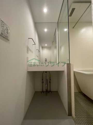 洗面設備　別部屋参考写真です