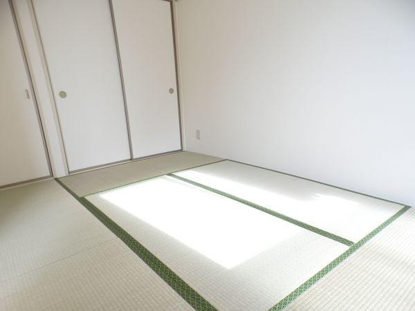桃山ハイツの居間写真