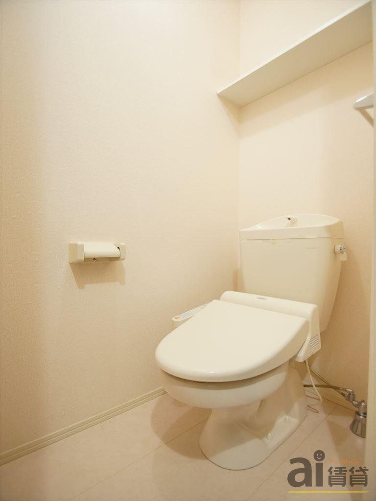 トイレ　※同仕様写真