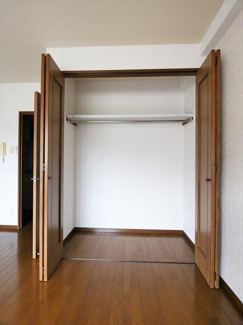 収納　松山市竹原　ハーモニーワンムラグチ　収納