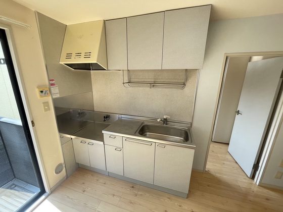 キッチン　※別部屋の写真です